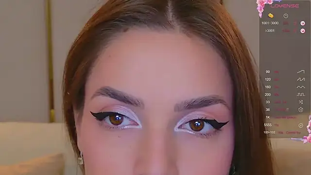 BellaHalles online show from November 4, 2025, 6:01 am