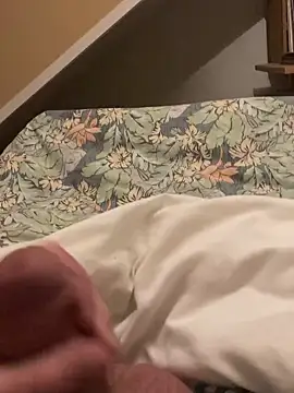 Snapshot of LivingLegend1978 chatting on October 6, 2025, 10:40 pm LivingLegend1978 online show from October 6, 2025, 10:40 pm