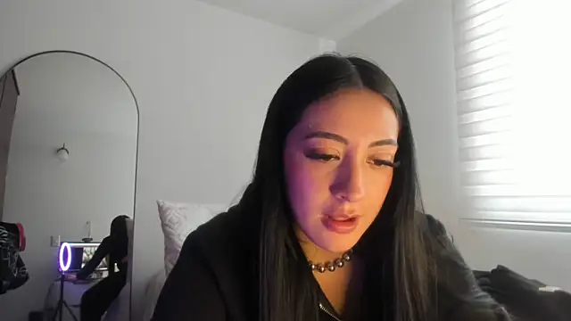 keilelewis online show from February 28, 2025, 9:55 pm