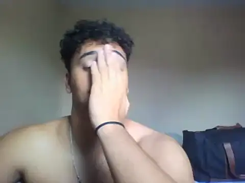 Snapshot of Xcumshot33 chatting on December 13, 2024, 5:21 pm Xcumshot33 online show from December 13, 2024, 5:21 pm