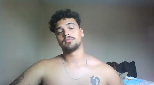 Snapshot of Xcumshot33 chatting on January 9, 2025, 6:04 pm Xcumshot33 online show from January 9, 2025, 6:04 pm