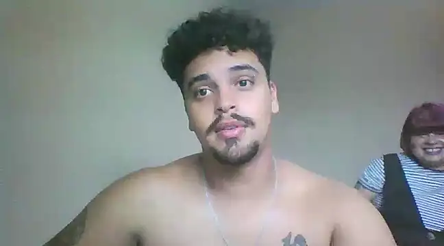 Snapshot of Xcumshot33 chatting on January 13, 2025, 6:38 pm Xcumshot33 online show from January 13, 2025, 6:38 pm