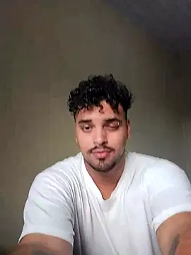 Snapshot of Xcumshot33 chatting on February 27, 2025, 8:42 pm Xcumshot33 online show from February 27, 2025, 8:42 pm