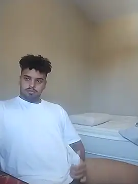 Snapshot of Xcumshot33 chatting on February 28, 2025, 11:58 am Xcumshot33 online show from February 28, 2025, 11:58 am