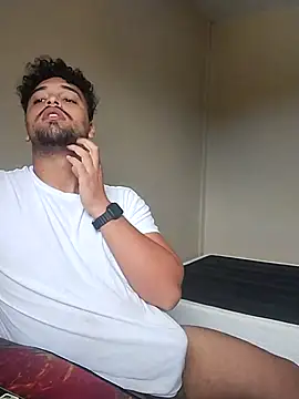 Snapshot of Xcumshot33 chatting on March 18, 2025, 12:25 pm Xcumshot33 online show from March 18, 2025, 12:25 pm