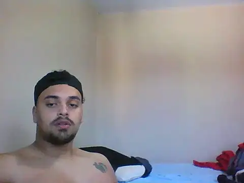 Snapshot of Xcumshot33 chatting on September 15, 2025, 12:05 pm Xcumshot33 online show from September 15, 2025, 12:05 pm