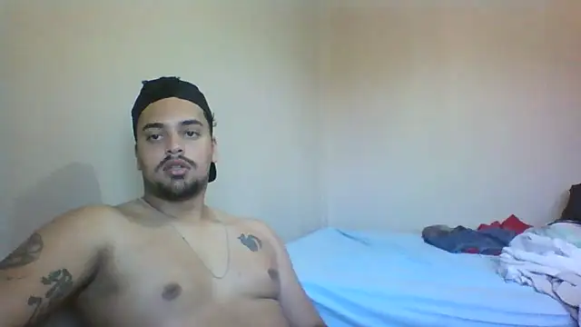 Snapshot of Xcumshot33 chatting on October 1, 2025, 1:50 pm Xcumshot33 online show from October 1, 2025, 1:50 pm