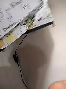 Snapshot of Xcumshot33 chatting on October 21, 2025, 5:02 pm Xcumshot33 online show from October 21, 2025, 5:02 pm