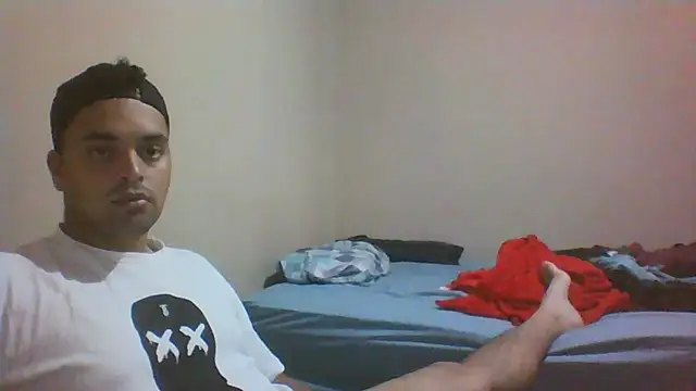 Snapshot of Xcumshot33 chatting on October 27, 2025, 8:57 pm Xcumshot33 online show from October 27, 2025, 8:57 pm