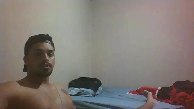 Snapshot of Xcumshot33 chatting on November 25, 2025, 2:44 am Xcumshot33 online show from November 25, 2025, 2:44 am