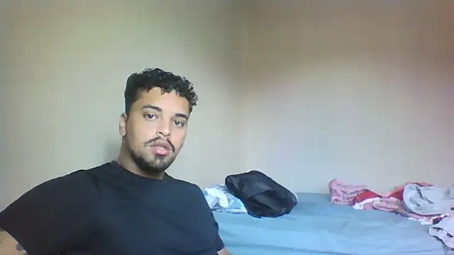 Snapshot of Xcumshot33 chatting on November 26, 2025, 1:45 pm Xcumshot33 online show from November 26, 2025, 1:45 pm