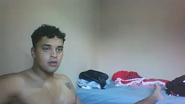 Snapshot of Xcumshot33 chatting on November 28, 2025, 8:00 pm Xcumshot33 online show from November 28, 2025, 8:00 pm