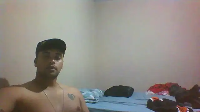 Snapshot of Xcumshot33 chatting on December 3, 2025, 3:25 am Xcumshot33 online show from December 3, 2025, 3:25 am