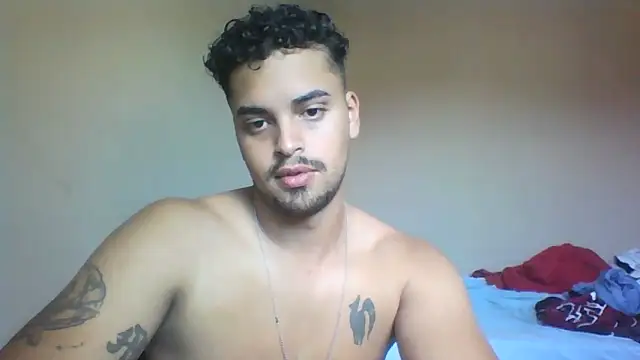 Snapshot of Xcumshot33 chatting on December 16, 2025, 1:38 pm Xcumshot33 online show from December 16, 2025, 1:38 pm