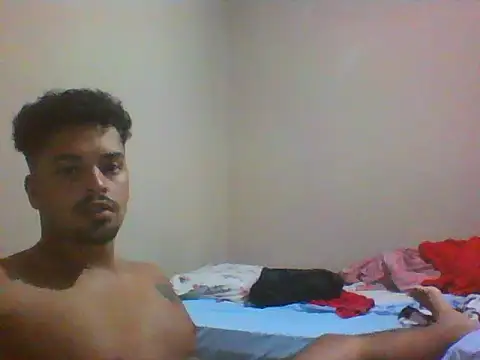 Snapshot of Xcumshot33 chatting on February 1, 2026, 2:43 am Xcumshot33 online show from February 1, 2026, 2:43 am