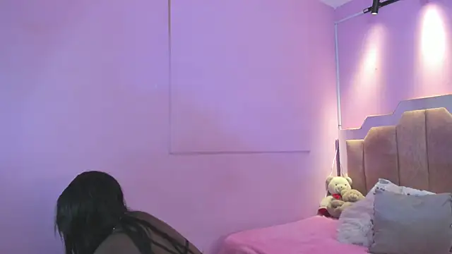 LoveQueen2 online show from February 18, 2026, 11:50 am