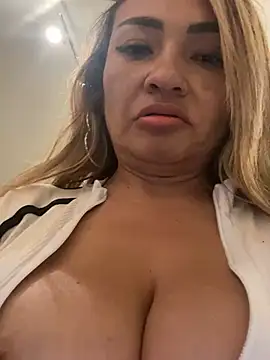 Afroditecash online show from February 25, 2025, 6:53 pm