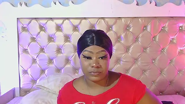 TrixieMar online show from October 2, 2025, 1:40 pm
