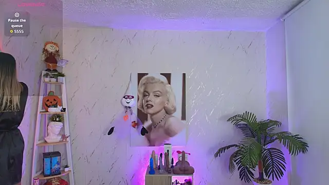 SALOOMEE   online show from March 23, 2026, 11:36 am