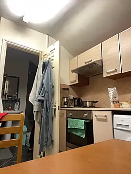 Snapshot of Yourhotboy_42 chatting on February 15, 2025, 11:58 pm Yourhotboy 42 online show from February 15, 2025, 11:58 pm