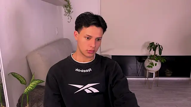 Snapshot of Alexxblue chatting on October 18, 2025, 2:25 am Alexxblue online show from October 18, 2025, 2:25 am