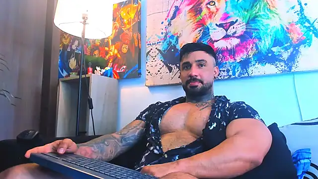 naugthy dominant online show from December 4, 2025, 3:21 pm