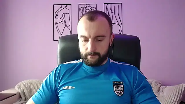 brindlefly6969 online show from February 3, 2025, 11:31 am