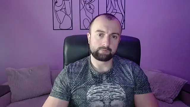 brindlefly6969 online show from February 9, 2026, 11:36 am