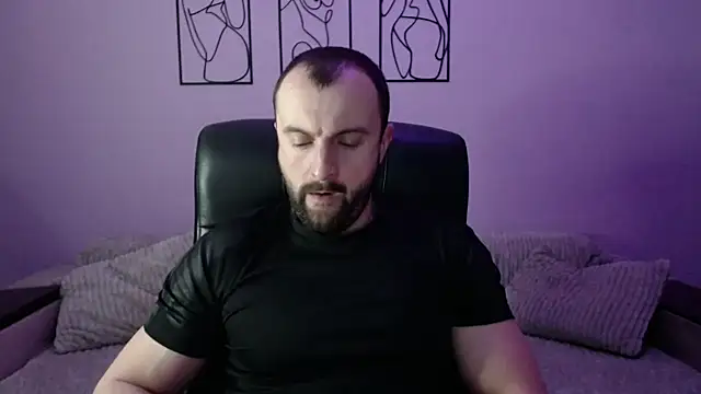 brindlefly6969 online show from March 19, 2026, 11:25 am