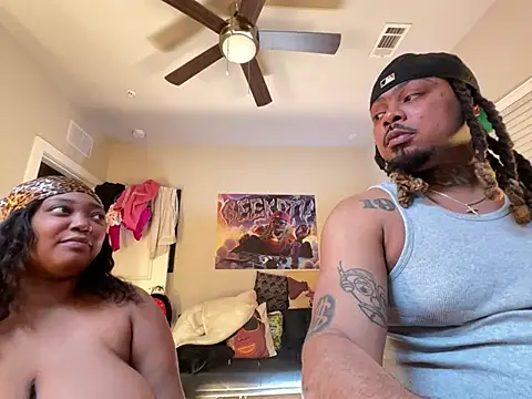 4EVAGLACIERS online show from February 17, 2026, 6:10 am