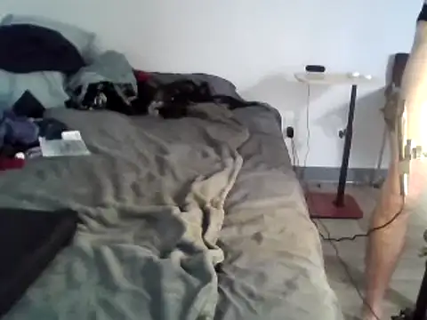 Iliketocooksquirt25 online show from March 12, 2025, 9:02 am