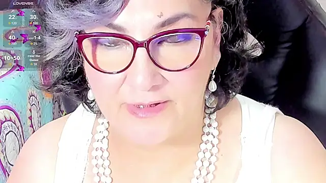 cataleya mom online show from September 20, 2025, 3:24 pm