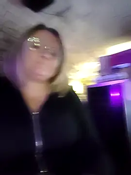 Snapshot of lady_charlyne chatting on September 19, 2025, 7:36 pm lady charlyne online show from September 19, 2025, 7:36 pm