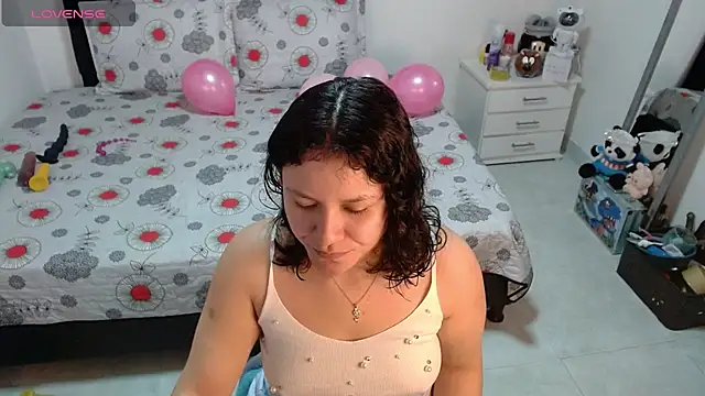 soniafuckboobs online show from April 15, 2026, 8:09 pm