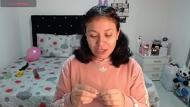 soniafuckboobs online show from April 17, 2026, 12:19 pm