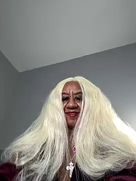 BreanaDivine online show from February 16, 2025, 4:21 pm