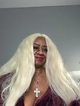 BreanaDivine online show from February 18, 2025, 5:42 pm