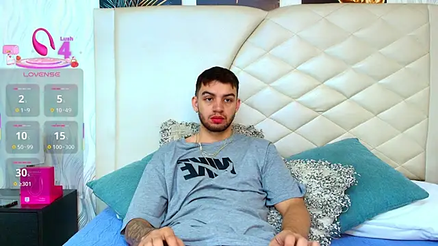 Michael magno online show from November 30, 2025, 7:07 pm