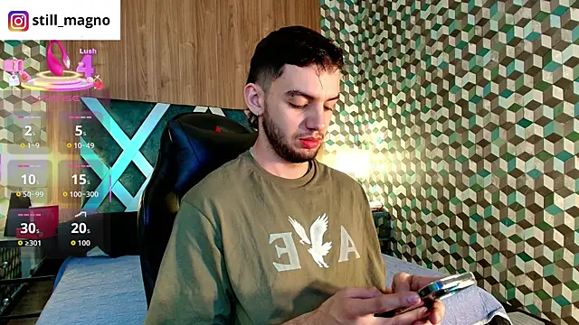 Michael magno online show from December 3, 2025, 10:08 pm