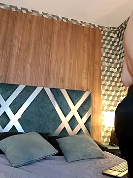 Michael magno online show from April 18, 2026, 5:28 pm