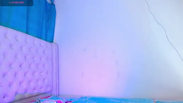 Alexa priincess online show from November 25, 2025, 2:39 pm