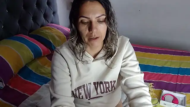 Chantal hott online show from July 9, 2026, 2:43 pm