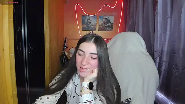 Fiery Brunette  online show from March 12, 2025, 8:30 am