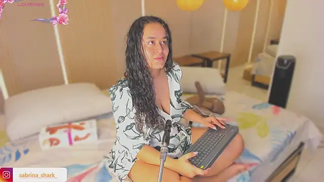 sabrina shark  online show from October 3, 2025, 2:52 am