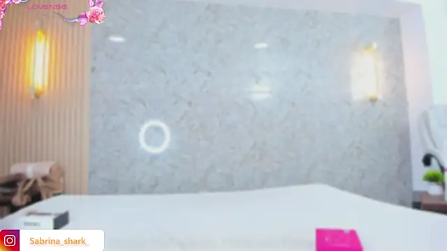 sabrina shark  online show from October 25, 2025, 3:03 am