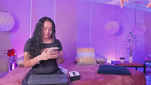 sabrina shark  online show from March 6, 2026, 2:52 am