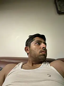 rhuh3991 online show from June 29, 2026, 6:52 pm