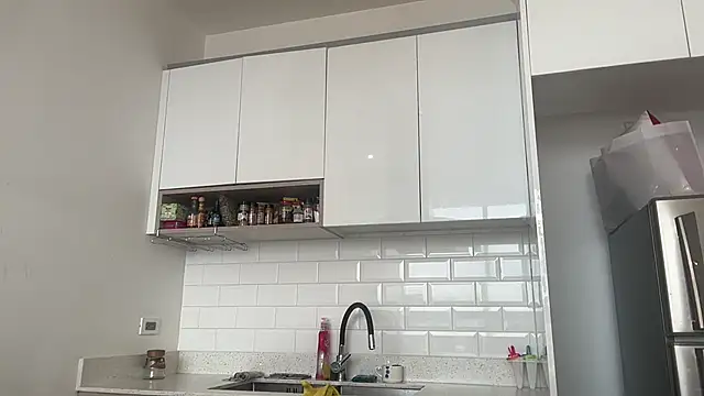 ChocolateCakeQueen online show from February 14, 2025, 12:47 pm