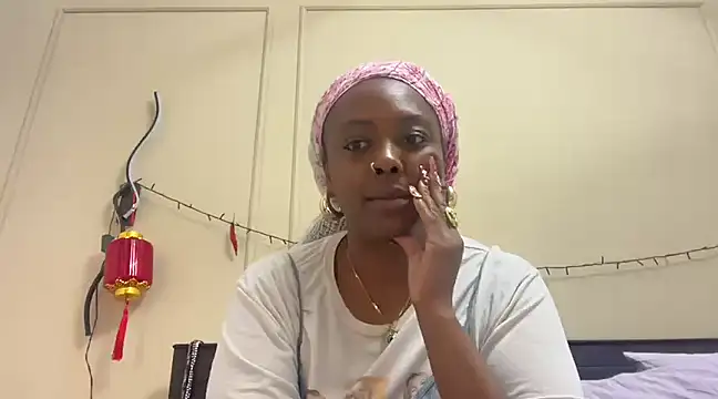 ChocolateCakeQueen online show from February 28, 2025, 12:43 am