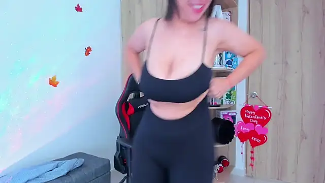  amanda seyfried19 online show from February 18, 2025, 6:47 pm